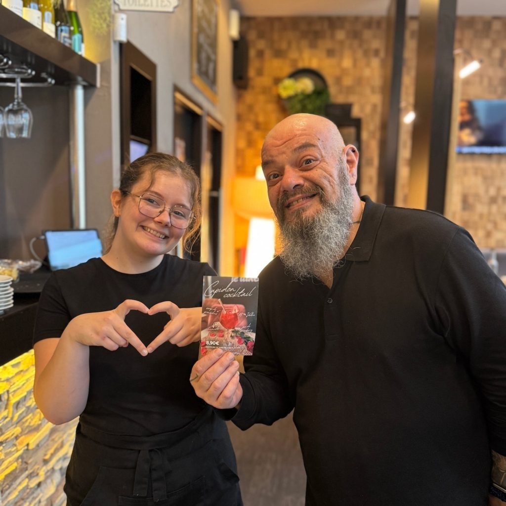 photo d'équipe brasserie et restaurant waves moulins les metz