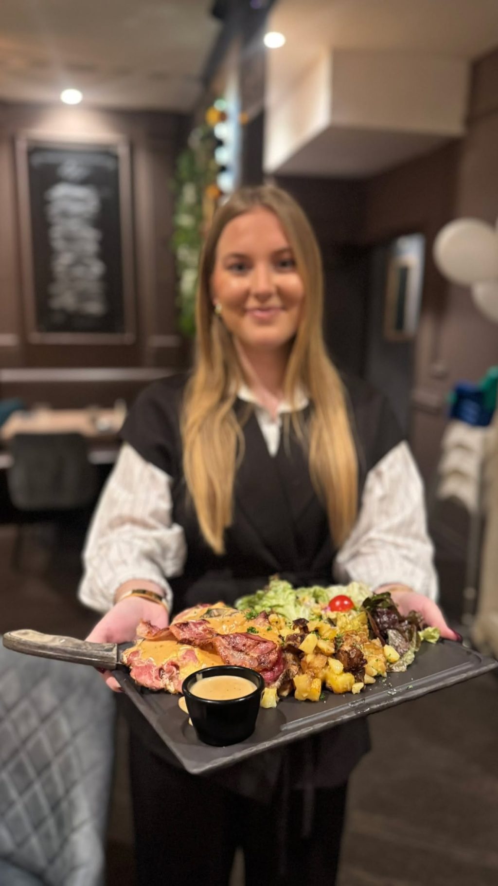 Instagram post from 100_patates. This post is in position 4.