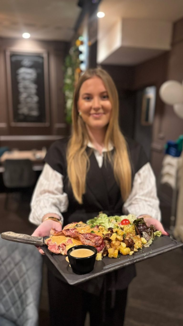 Instagram post from 100_patates. This post is in position 5.