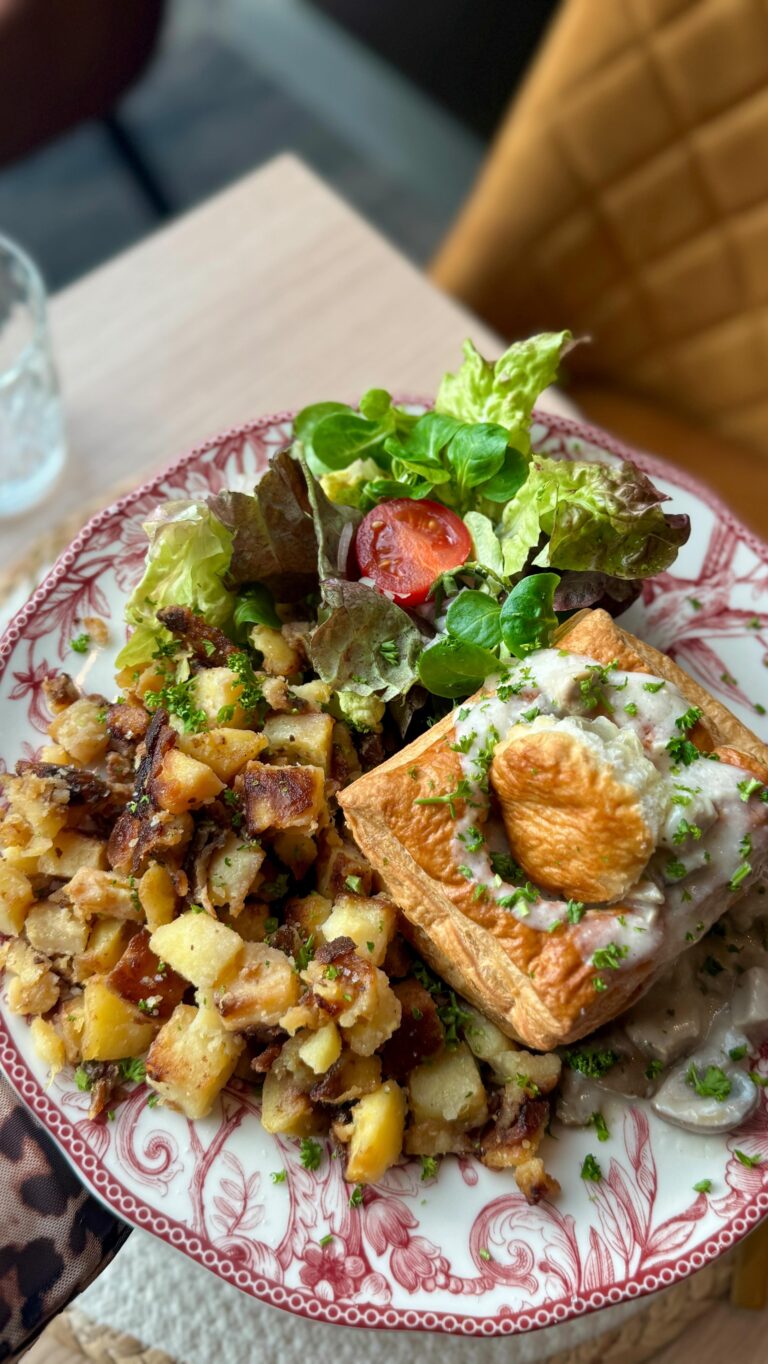 Instagram post from 100_patates. This post is in position 1.