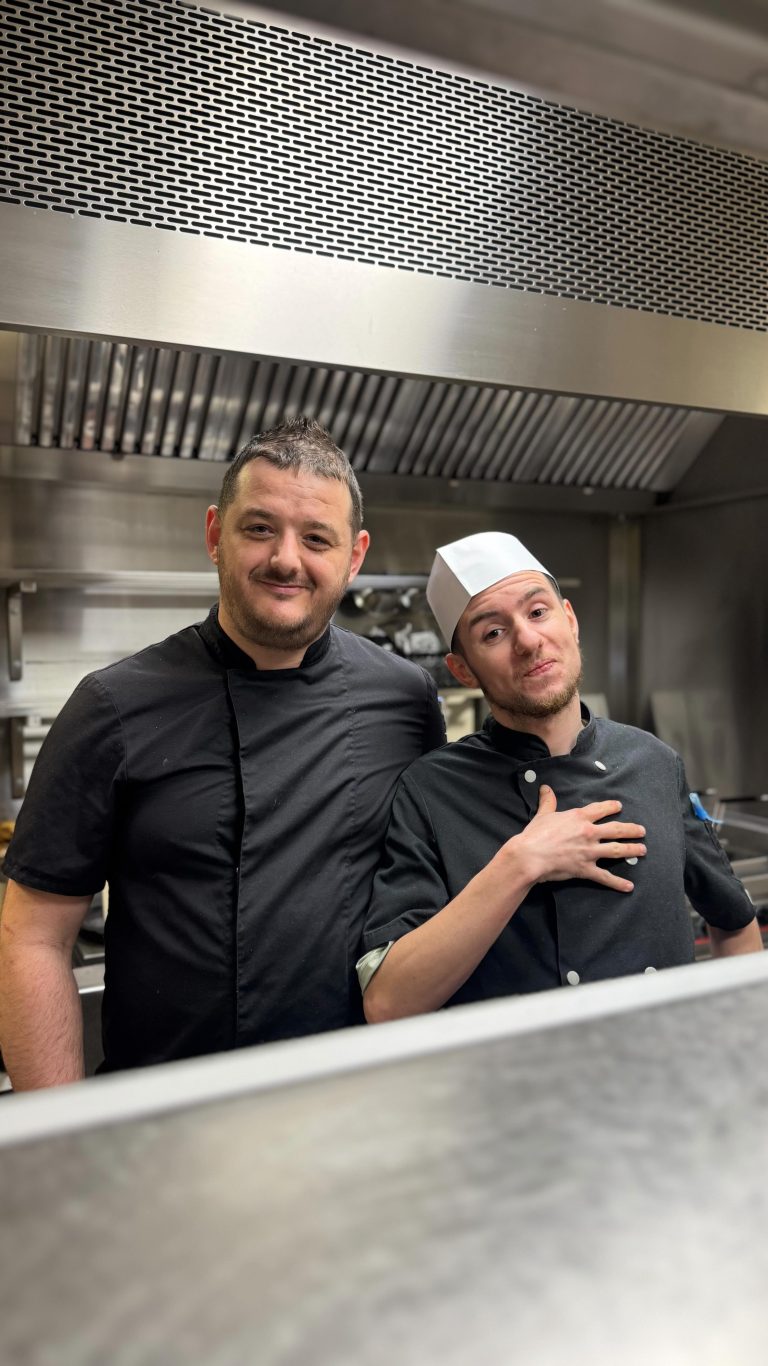 Instagram post from 100_patates. This post is in position 1.