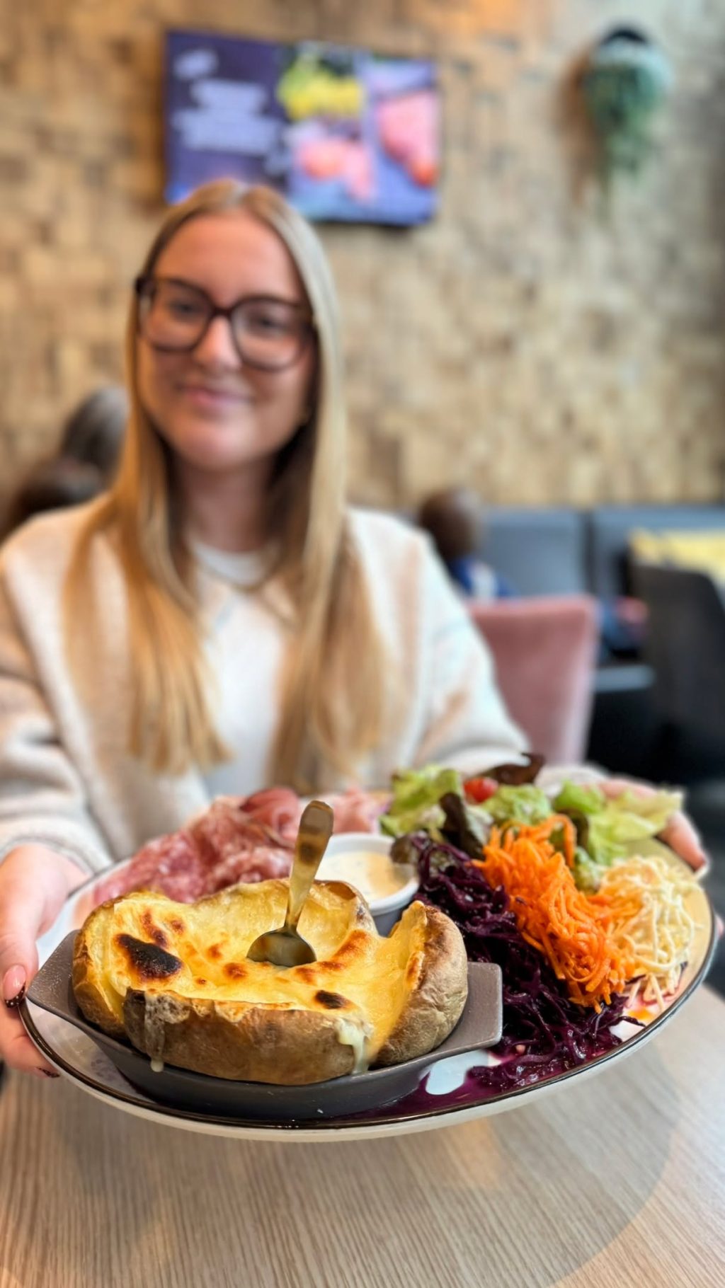 Instagram post from 100_patates. This post is in position 0.