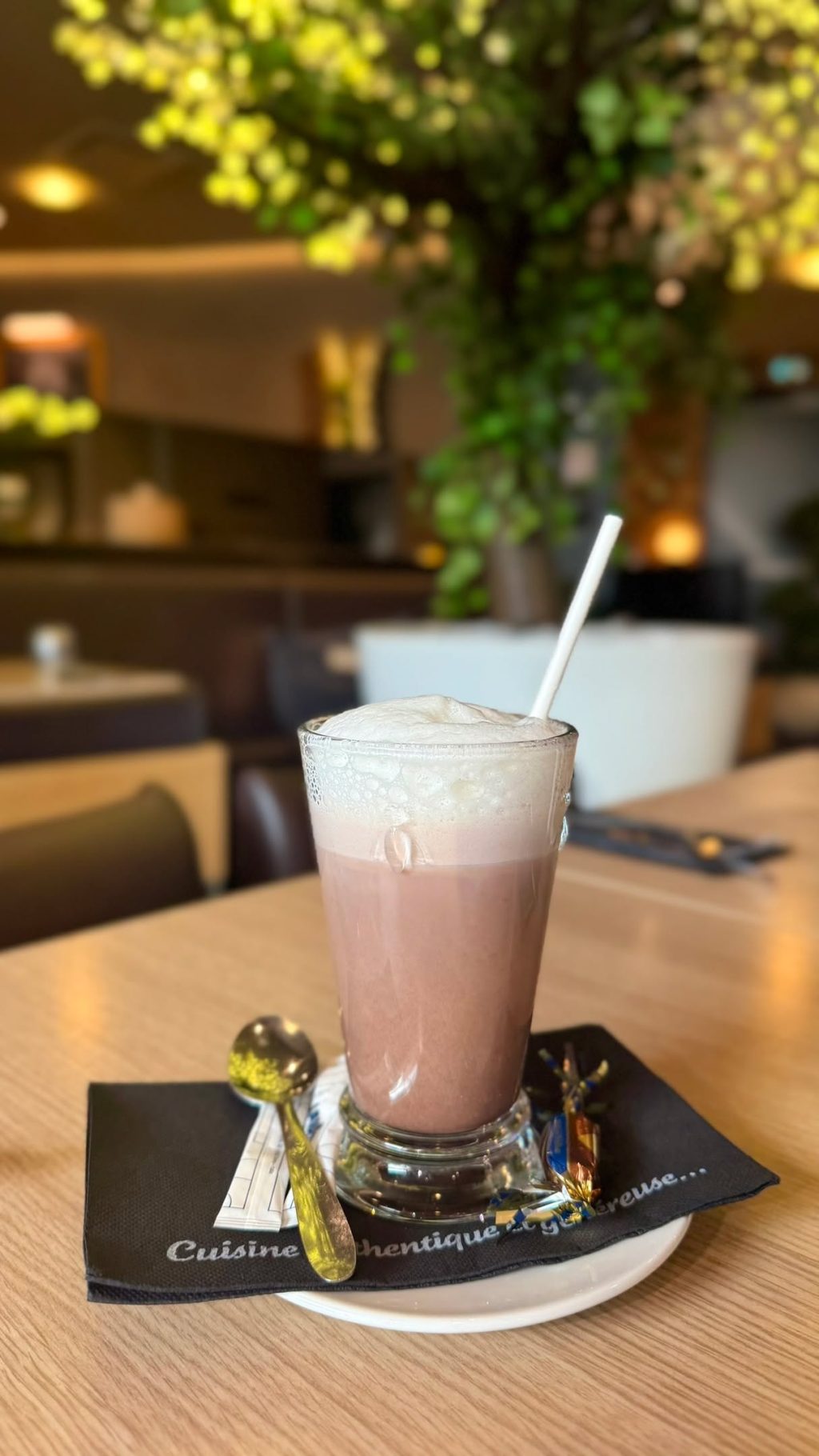 Instagram post from 100_patates. This post is in position 12.